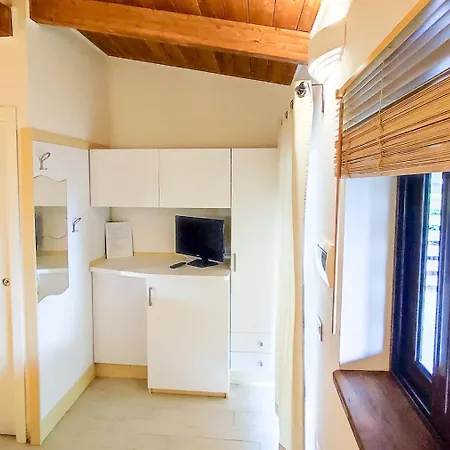 Arco Delle Rose Holiday park
