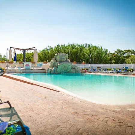 Arco Delle Rose Holiday park 3*